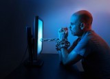 man-addicted-to-porn-websites